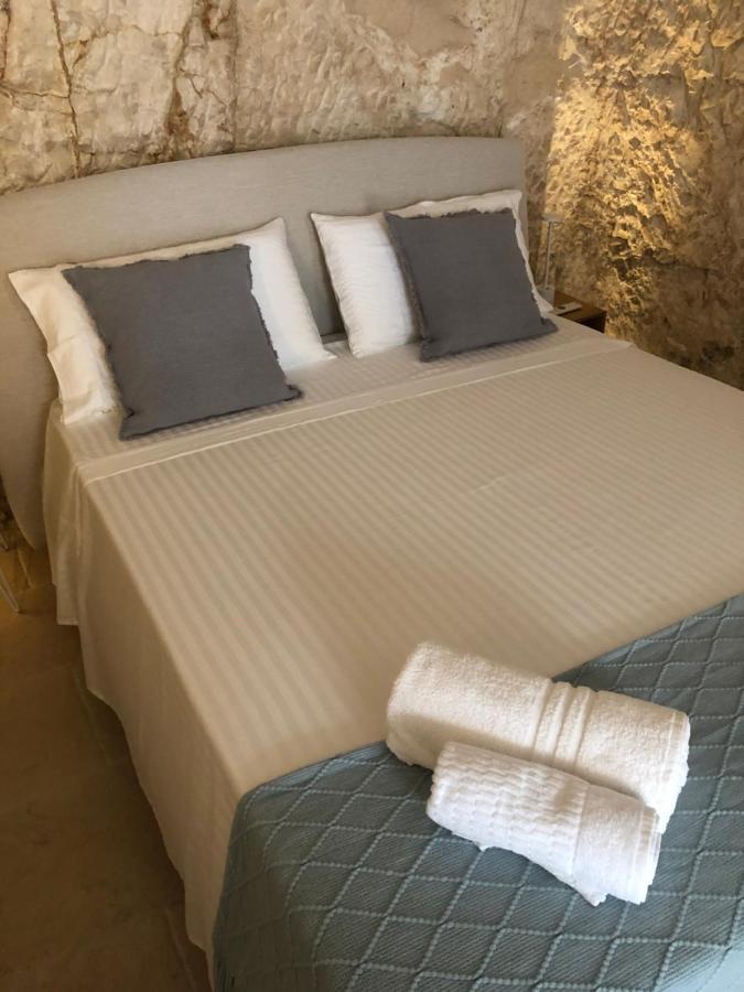 Bed and Breakfast Ca Sotto L'Arco Остуні Екстер'єр фото