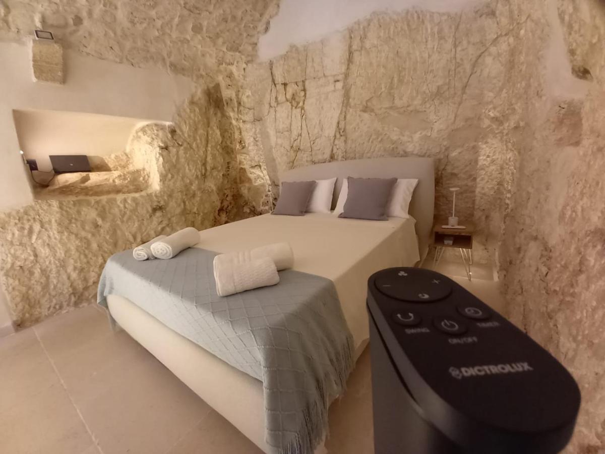 Bed and Breakfast Ca Sotto L'Arco Остуні Екстер'єр фото