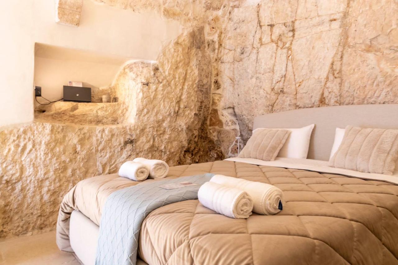 Bed and Breakfast Ca Sotto L'Arco Остуні Екстер'єр фото